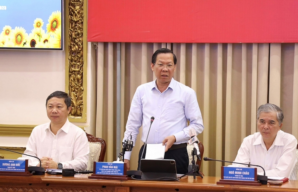 Chủ tịch UBND TPHCM Phan Văn Mãi chỉ đạo khẩn trương giải quyết khó khăn cho doanh nghiệp. Đặc biệt là doanh nghiệp bất động sản. 
