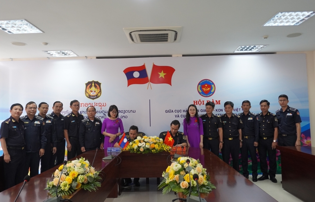 Hải quan Gia Lai - Kon Tum ký kết phối hợp với Hải quan Attapeu – Lào