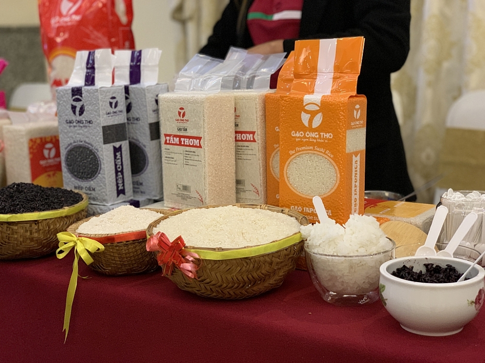 Xuất khẩu gạo thơm sang EU từ nay đến hết năm dự kiến sẽ tiếp tục tăng . Ảnh: N.H