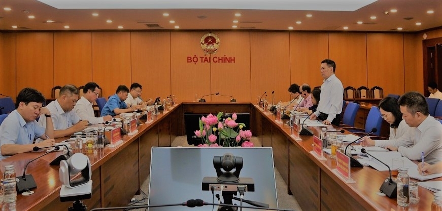 Bộ trưởng Bộ Tài chính làm việc với Chủ tịch Tổng Liên đoàn lao động Việt Nam