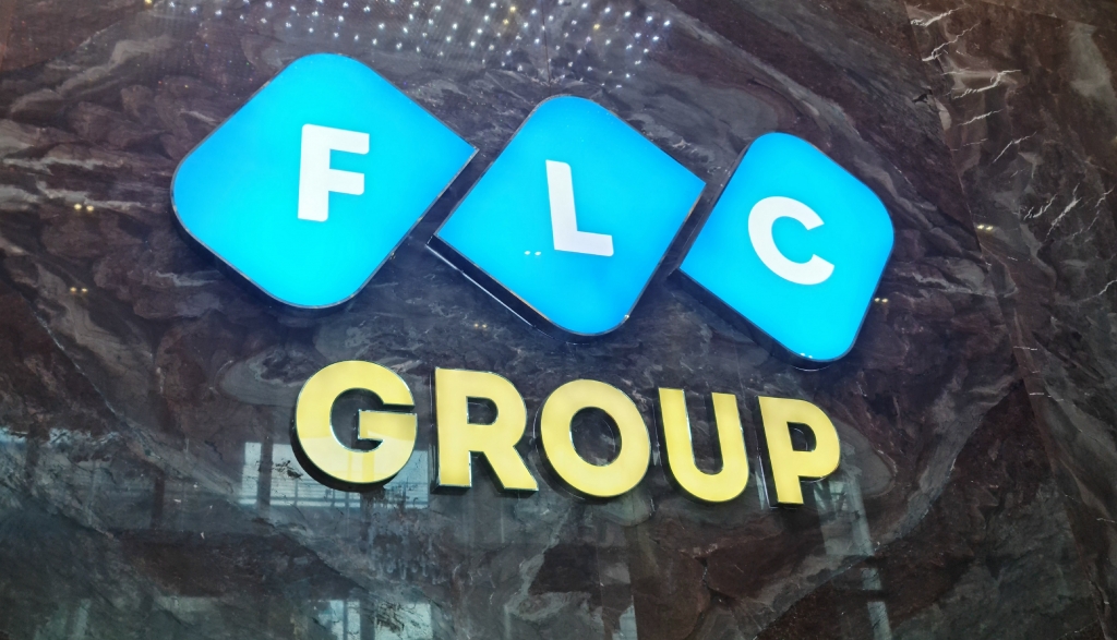Cổ phiếu FLC tiếp tục bị đình chỉ giao dịch