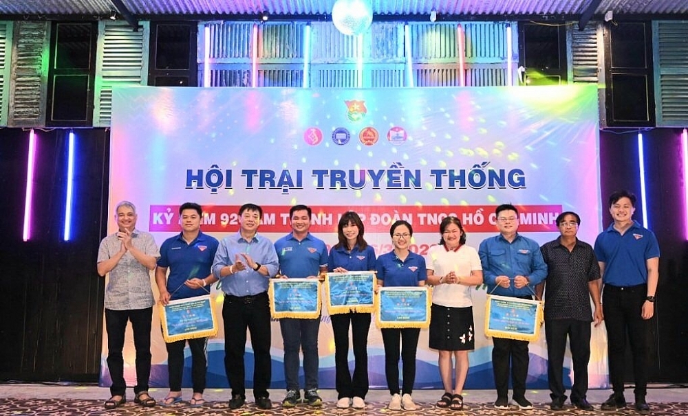 Thanh niên ngành Tài chính tại TPHCM tổ chức hội trại về nguồn Thanh niên ngành Tài chính tại TPHCM tổ chức hội trại về nguồn