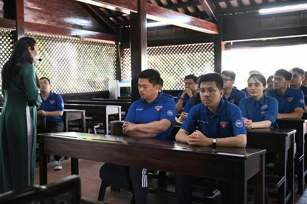 Thanh niên ngành Tài chính tại TPHCM tổ chức hội trại về nguồn Thanh niên ngành Tài chính tại TPHCM tổ chức hội trại về nguồn