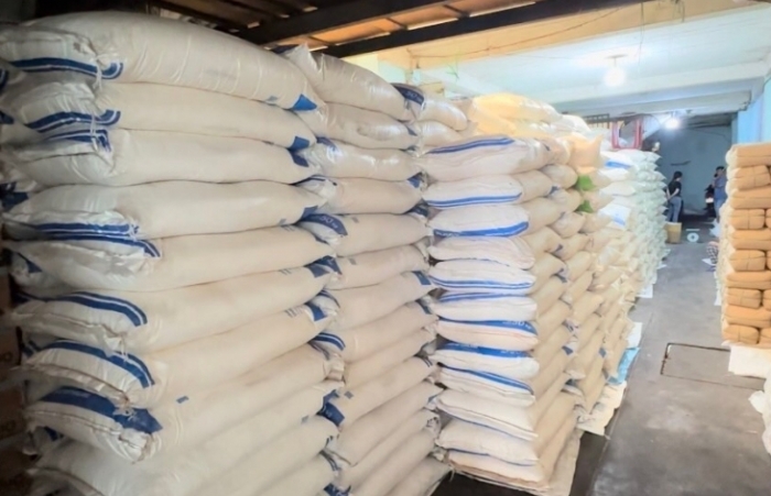 Quản lý thị trường TPHCM tạm giữ trên 26 tấn đường nghi nhập lậu