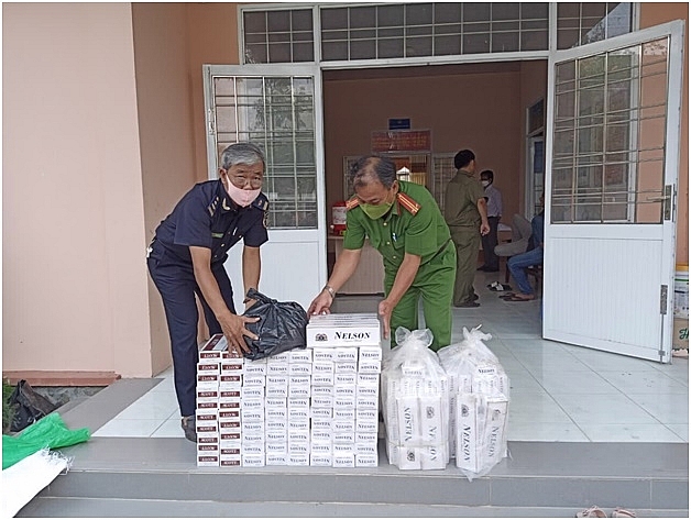 Hải quan Đồng Tháp phối hợp bắt hàng nghìn bao thuốc lá lậu