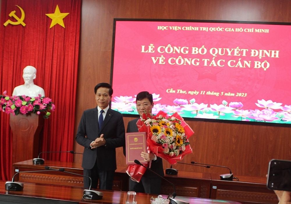 Bổ nhiệm PGS, TS Nguyễn Xuân Phong giữ chức Phó Giám đốc Học viện Chính trị khu vực IV