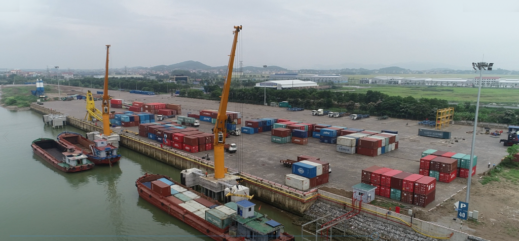 Vận tải thủy nội địa - duy trì chuỗi cung ứng trong tâm dịch, giảm chi phí logistics