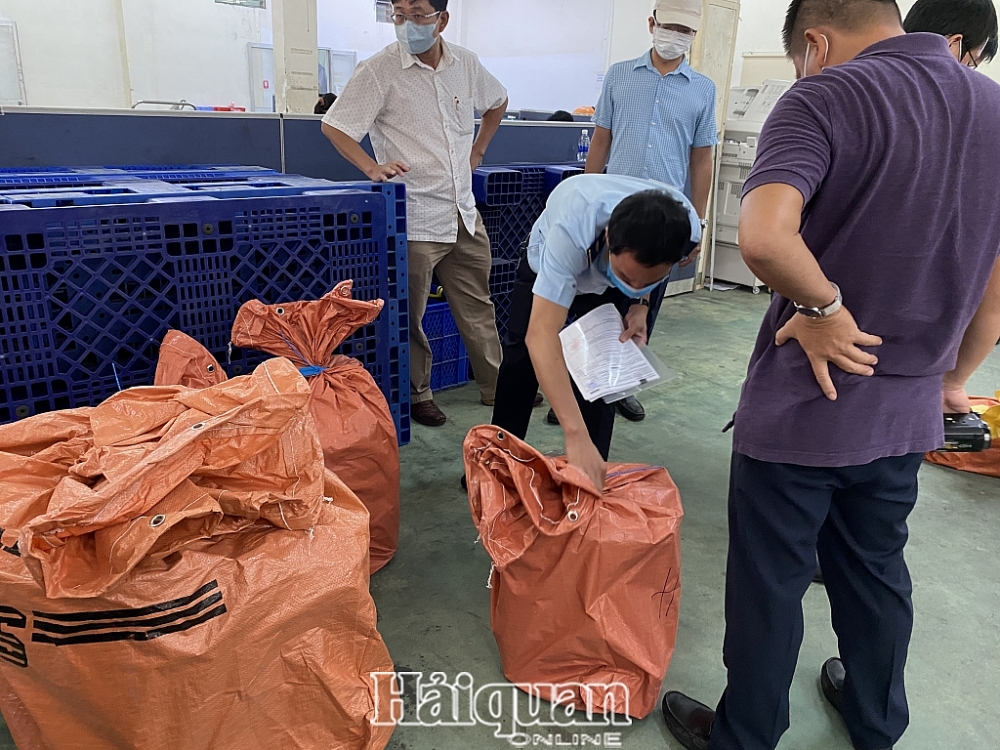 Hải quan TPHCM bắt giữ hàng chục kg ma tuý Hải quan TPHCM bắt giữ hàng chục kg ma tuý