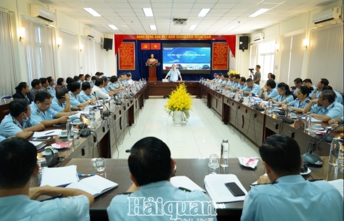 Tổng cục trưởng Nguyễn Văn Cẩn chủ trì làm việc với 8 Cục Hải quan phía Nam
