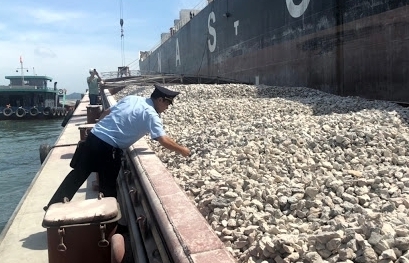 Hải quan cương quyết kiểm soát chặt mặt hàng đá vôi xuất khẩu
