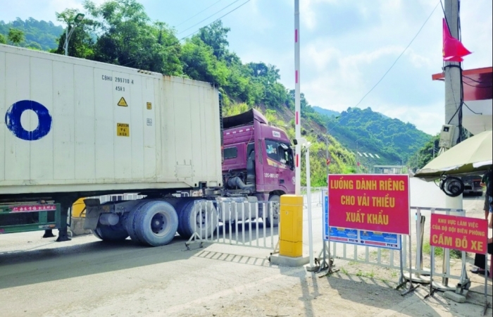 Lạng Sơn: Xác minh phản ánh vụ tiền luật tại cửa khẩu Tân Thanh