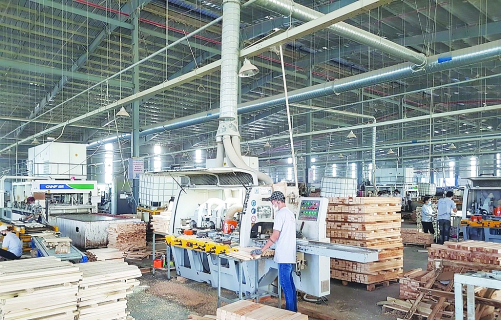 Từ tháng 10/2021, XK ngành gỗ đã có sự tăng trưởng trở lại rõ rệt.	Ảnh: TTXVN