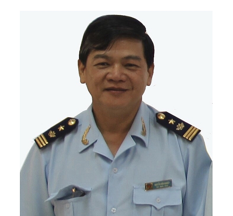 Phó Cục trưởng Cục Hải quan TPHCM  Nguyễn Hữu Nghiệp.