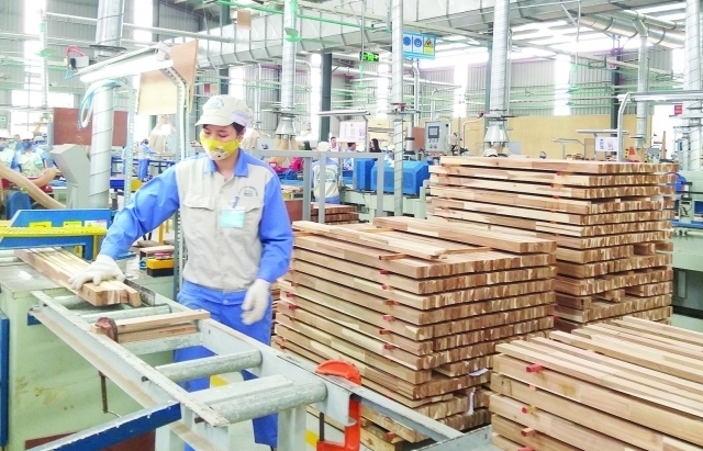 Chống kiện phòng vệ thương mại ngành gỗ: Cần cái “bắt tay” với Hải quan