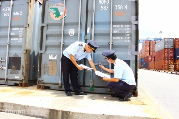 Hải quan Bà Rịa – Vũng Tàu nỗ lực xử lý gần 400 container phế liệu tồn đọng