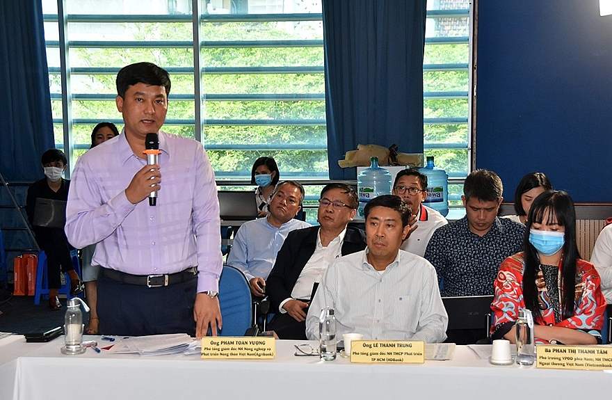 Ông Phạm Toàn Vượng, Phó Tổng giám đốc Agribank phát biểu tại buổi tọa đàm.