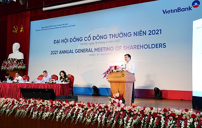 Ông Lê Đức Thọ - Ủy viên BCH Trung ương Đảng, Bí thư Đảng ủy, Chủ tịch HĐQT VietinBank phát biểu tại ĐHĐCĐ 2021 vừa diễn ra.