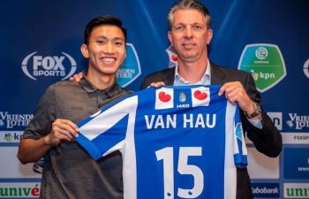 Vì sao Hà Nội chưa trả lời SC Heerenveen về Đoàn Văn Hậu?