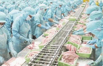 Trung Quốc phá giá đồng nhân dân tệ, hàng xuất khẩu Việt Nam bị thiệt thòi