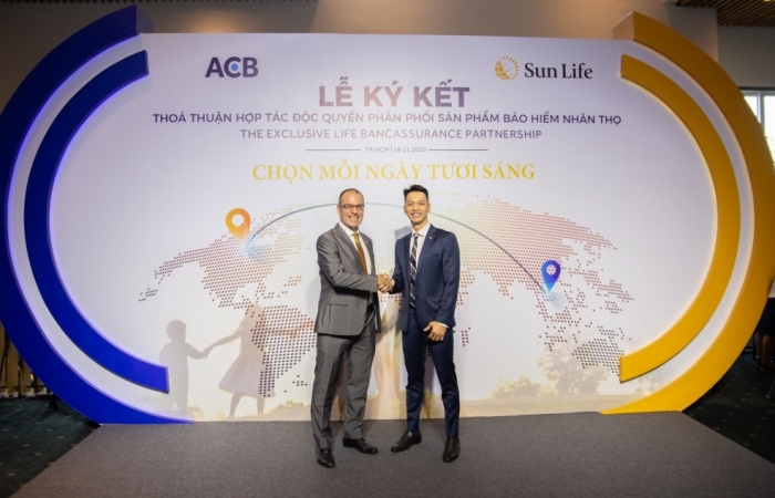 ACB và Sun Life Việt Nam hợp tác độc quyền phân phối sản phẩm bảo hiểm