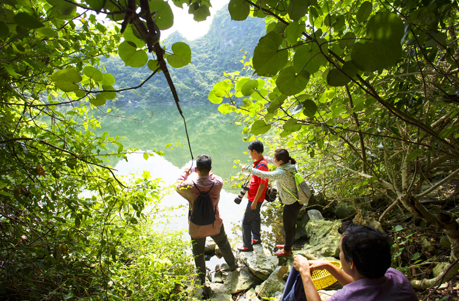 Khám phá vụng Kênh