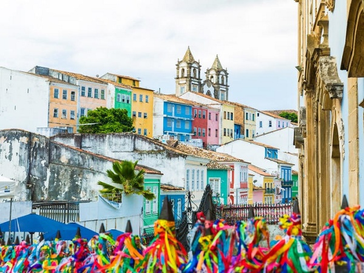 Khám phá 13 thành phố rực rỡ sắc màu nhất trên thế giới