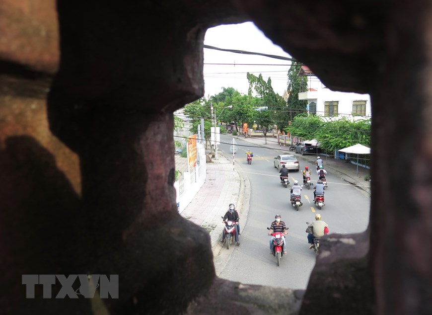 Vẻ đẹp kiến trúc di tích lịch sử quốc gia thành cổ Diên Khánh Vẻ đẹp kiến trúc di tích lịch sử quốc gia thành cổ Diên Khánh