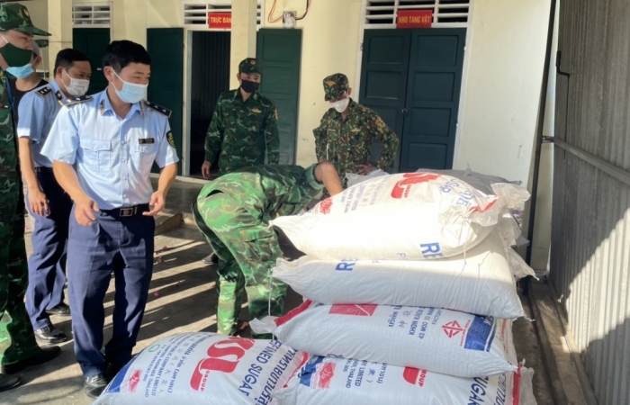 Quảng Trị: Liên tiếp thu giữ 3 tấn đường cát Thái Lan nhập lậu