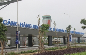 Sẽ thành lập Tổ công tác giải quyết thủ tục hải quan tại sân bay Vân Đồn