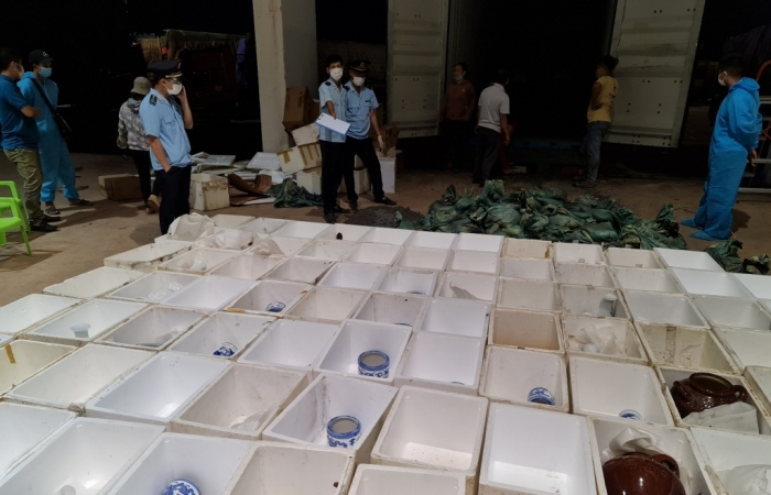 Khởi tố vụ “đánh tráo” hàng quá cảnh tại cửa khẩu Lao Bảo