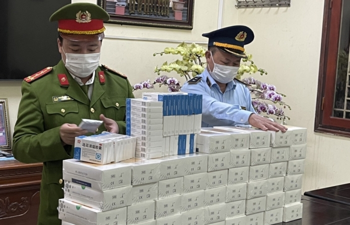 Bắc Ninh: Thu giữ 1.000 kit test, 1.200 viên nang hỗ trợ điều trị Covid-19