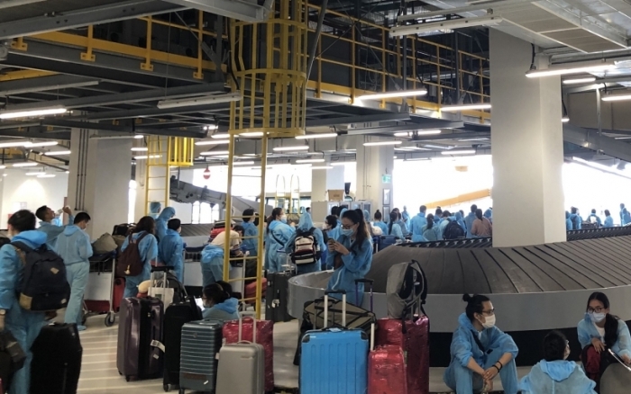 Hải quan Vân Đồn làm thủ tục cho 14.648 hành khách nhập cảnh
