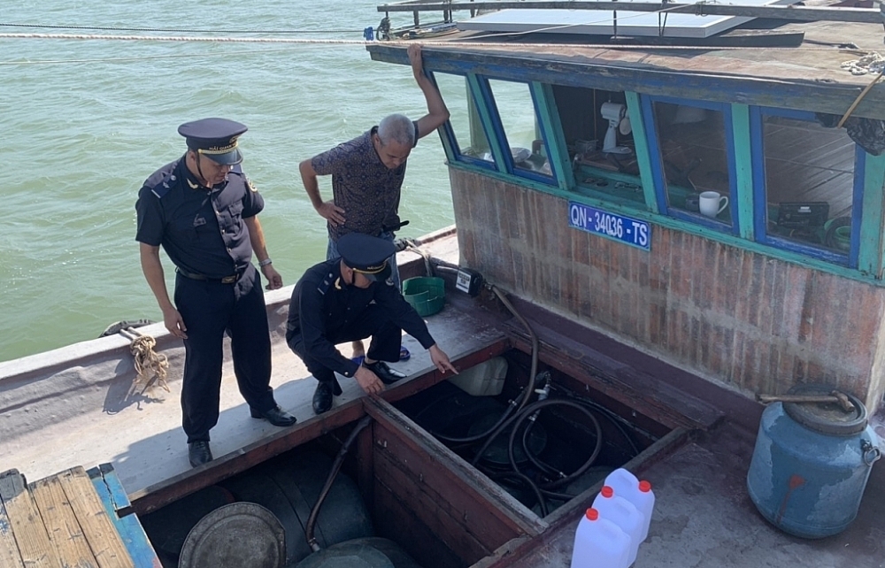 Hải quan Quảng Ninh xử lý 8 vụ vận chuyển trái phép xăng dầu