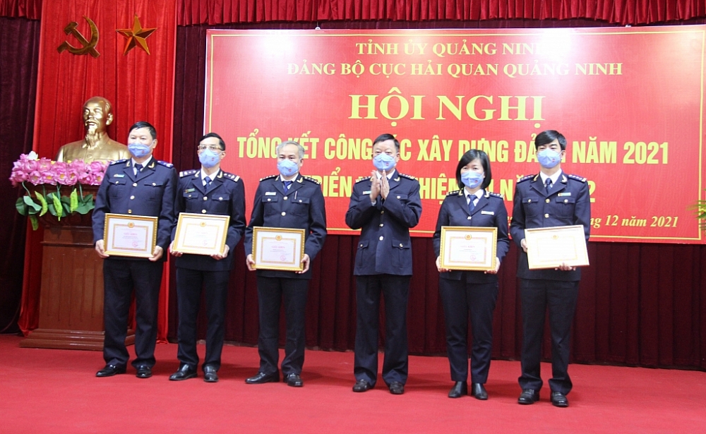 Đảng bộ Cuc Hải quan Quảng Ninh: Hỗ trợ doanh nghiệp để hoàn thành nhiệm vụ ở mức cao nhất