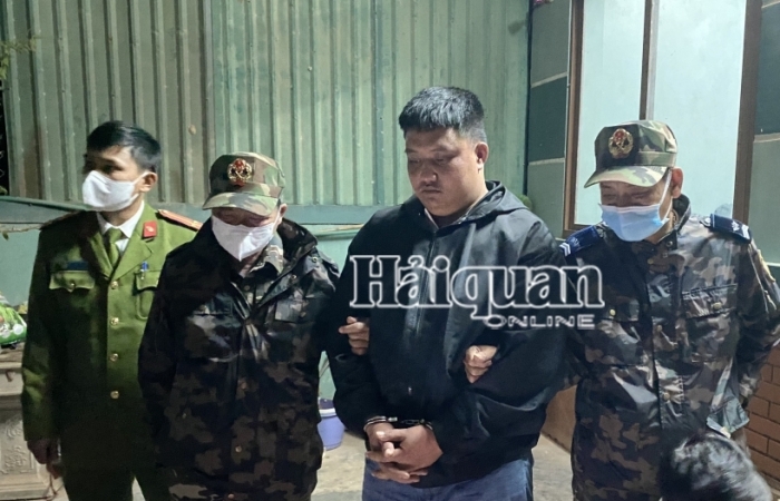Hải quan Quảng Trị tiếp tục chủ trì bắt 2 đối tượng, thu giữ 54.400 viên ma túy