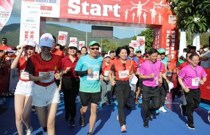 herbalife viet nam dong hanh cung tien phong marathon 2022