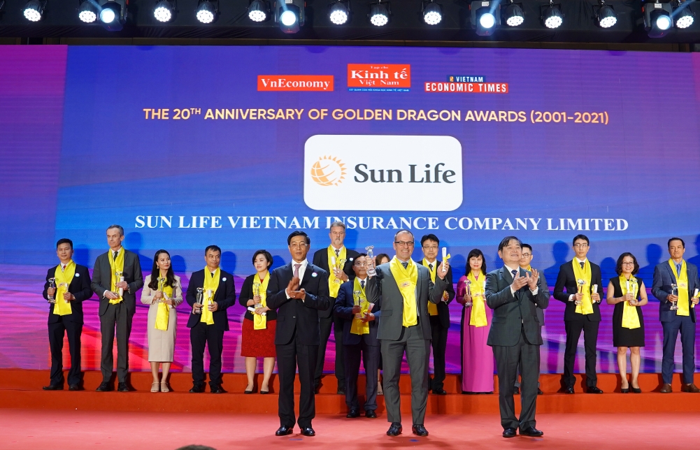 Sun Life Việt Nam nhận “Giải thưởng Rồng vàng” năm 2021