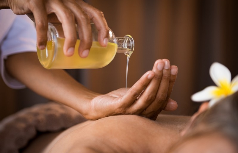 Từ ngày 20/5, cấm lao động Việt Nam ra nước ngoài hành nghề massage