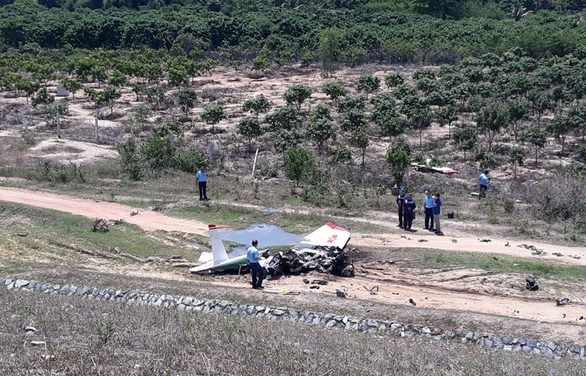 Hiện trường vụ rơi máy bay quân sự ở Khánh Hòa, 2 chiến sĩ hy sinh