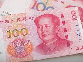 Dùng tài khoản Facebook lừa đổi tiền Trung Quốc