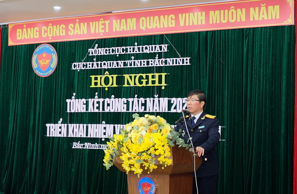 Phó Tổng cục trưởng Tổng cục Hải quan phát biểu tại hội nghị triển khai nhiệm vụ năm 2021 của Cục Hải quan Bắc Ninh. Ảnh: N.Linh