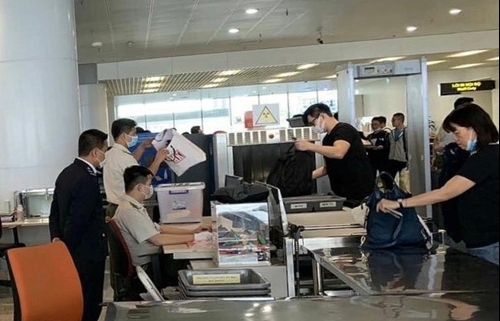 Khách xuất nhập cảnh sân bay quốc tế Nội Bài giảm 21,2%