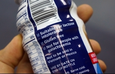 Không xác nhận cho sản phẩm sữa Ensure có dòng chữ: “Not to be sold in Vietnam or Mexico”?