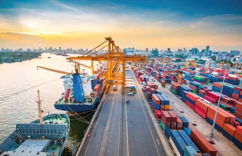 Bộ Tài chính đề nghị TPHCM sửa quy định về thu phí hạ tầng cảng biển