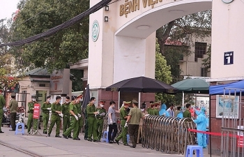 Bệnh viện Bạch Mai chỉ tiếp nhận các ca bệnh nặng