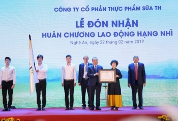 TH khánh thành nhà máy sản xuất nước và đón nhận Huân chương Lao động hạng Nhì