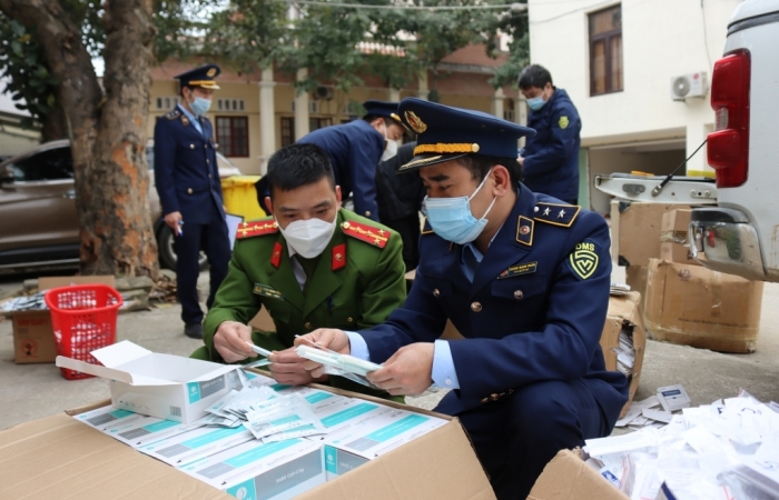 Lạng Sơn: Phát hiện phương tiện vận chuyển trên 6.300 bộ kit test Covid-19 có dấu hiệu vi phạm