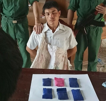 Bắt đối tượng vượt biên mang 1.200 viên ma túy vào Việt Nam tiêu thụ