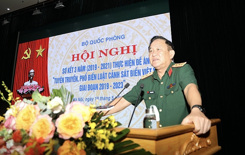 Thượng tướng Võ Minh Lương, Thứ trưởng Bộ Quốc phòng phát biểu tại Hội nghị.