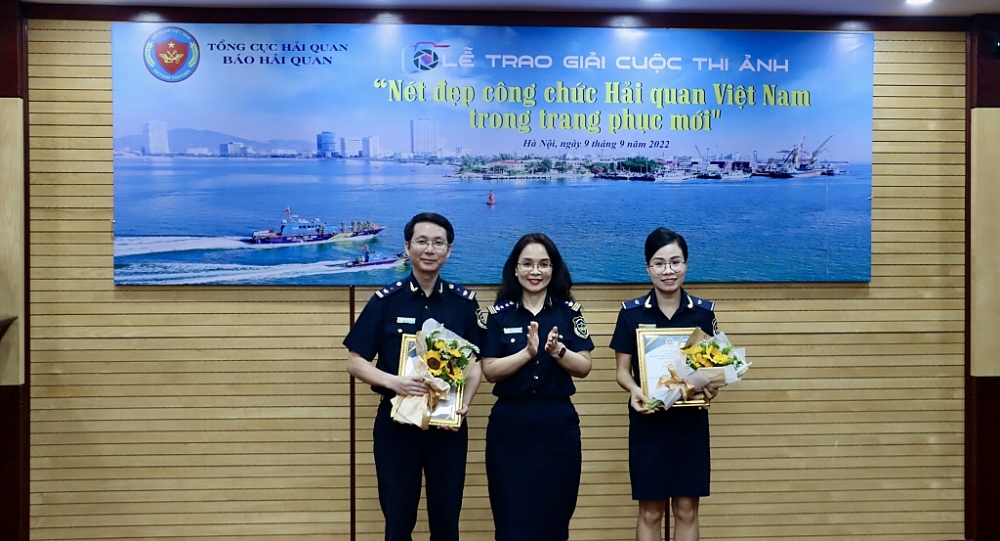 Rộn ràng lễ trao giải “Nét đẹp công chức Hải quan Việt Nam trong trang phục mới”